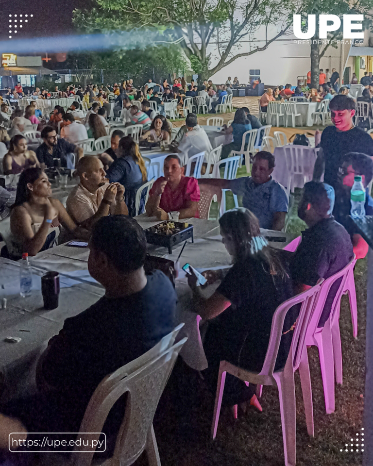 Fiesta de Confraternidad en la UPE: Un Cierre de Año Exitoso y Colaborativo